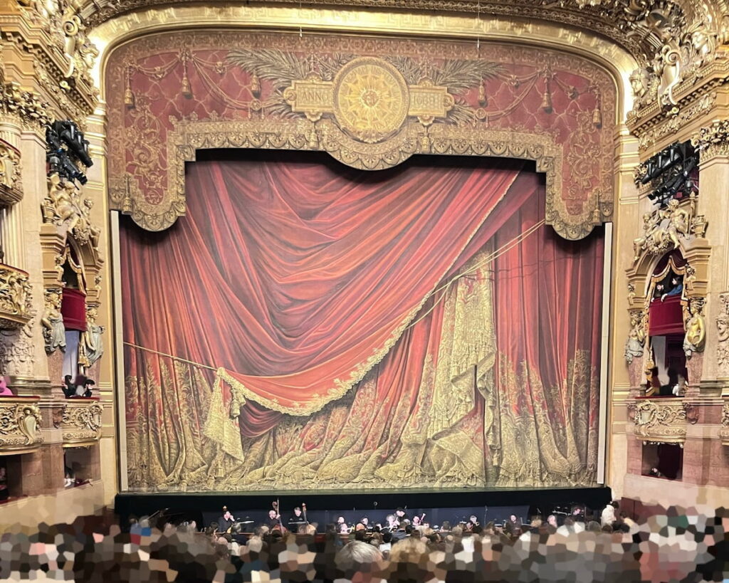 パリ オペラ座 ガルニエ宮 もうすぐ開演